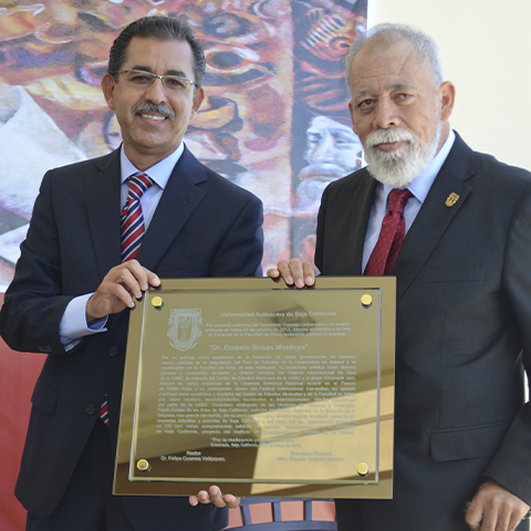 Dr. Ernesto Gabriel Rosas Montoya